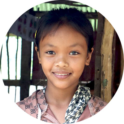 写真：チャムルン・ネム（教育担当職員）