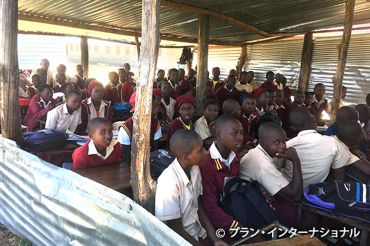 画像:簡易教室での授業の様子