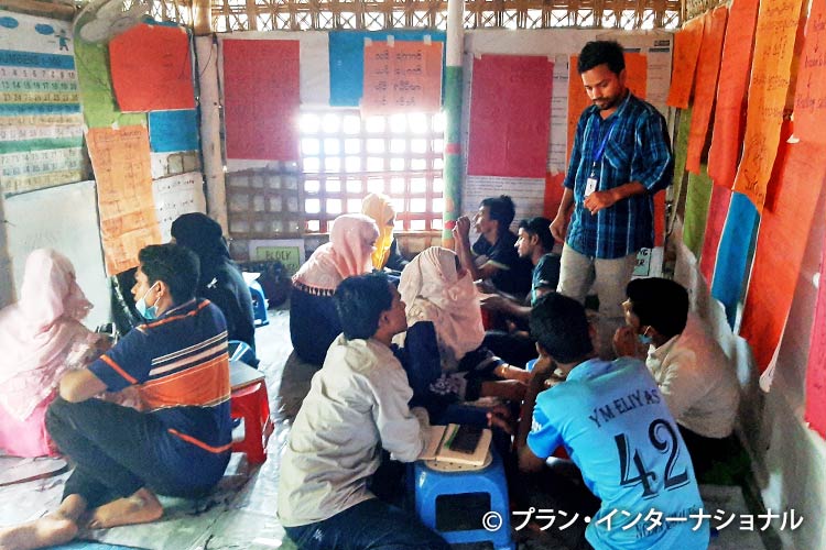 識字に関する教師育成研修の様子