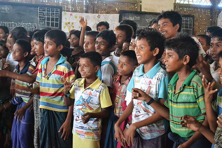 「ロヒンギャ族の子どもの虐待防止」プロジェクト（ミャンマー・バングラデシュ）