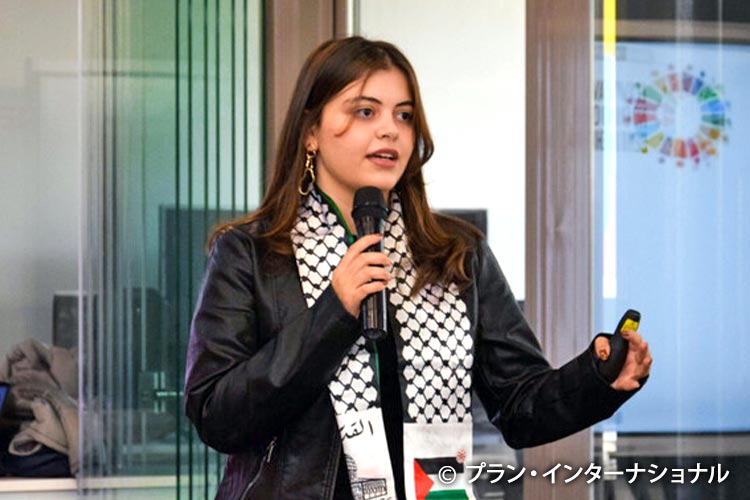 写真：アシールさん、22歳（ヨルダン）