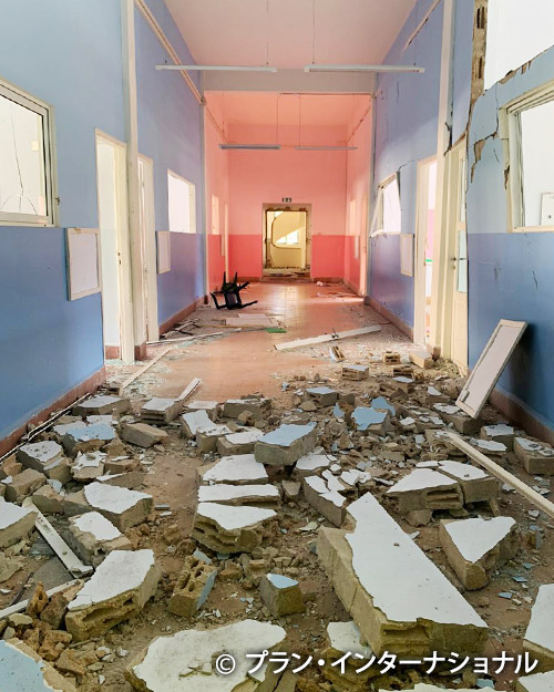 写真：被害を受けた港湾地区の学校～レバノン ベイルート爆発～