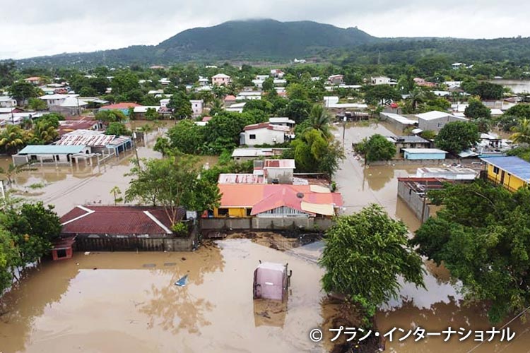 写真：洪水被害に遭ったコミュニティ