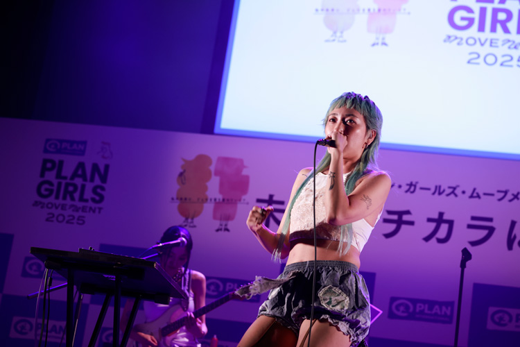 あっこゴリラさんライブパフォーマンス