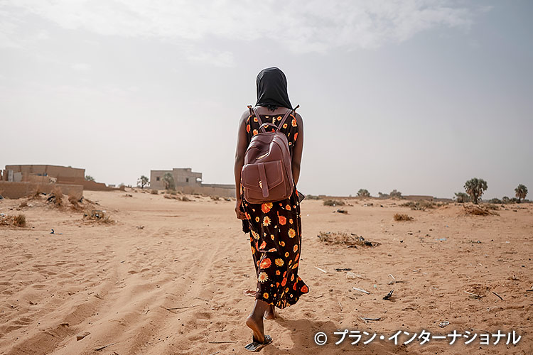 写真:通学の様子(マリ)