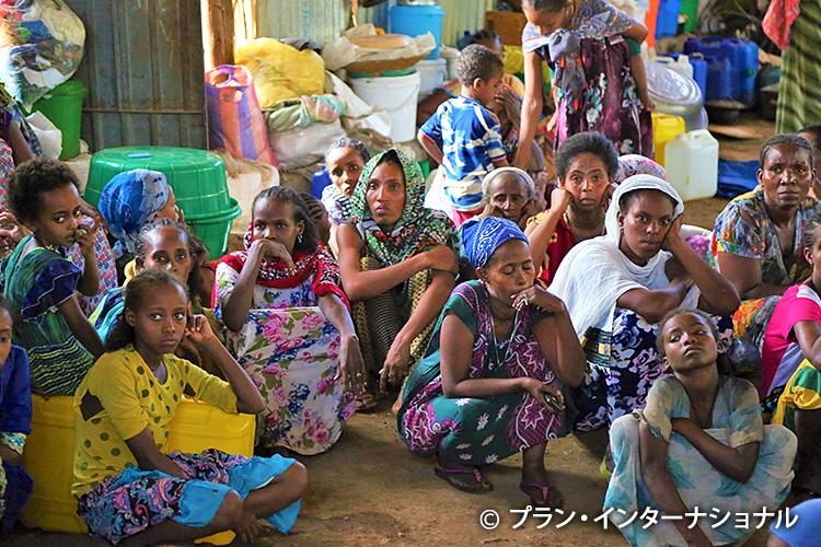 写真：ティグレ紛争によりシェルターに逃れた国内避難民たち（エチオピア）