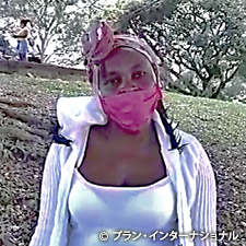 写真：マリア（チャイルドの母）