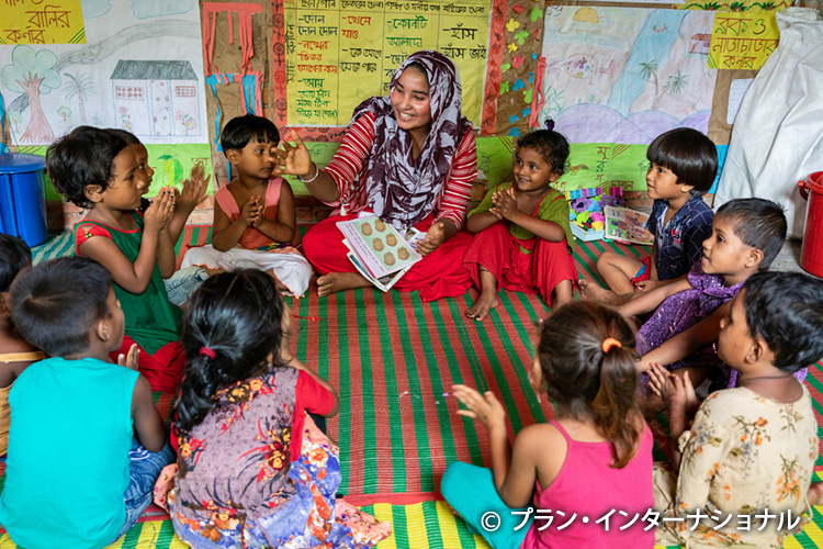 写真：難民キャンプの幼児教育センター