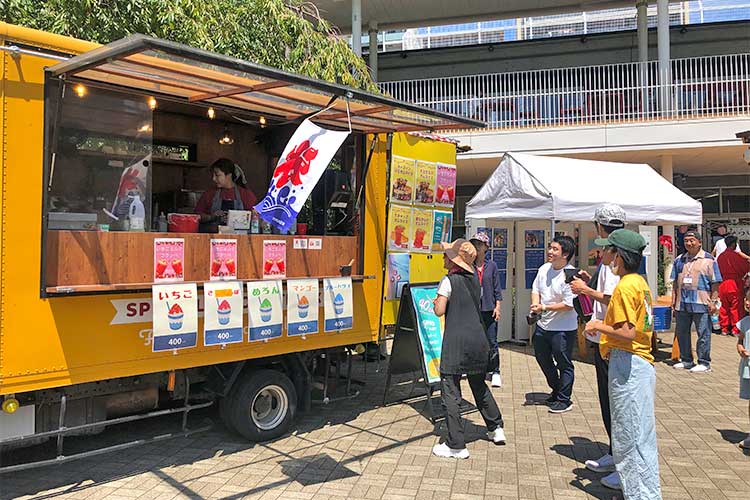 irodoriさんのオムライスとかき氷は大人気！