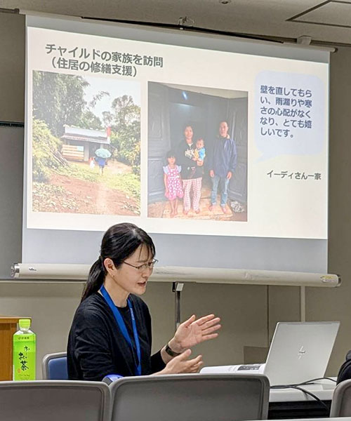 報告をする森田職員